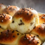 Fluffige und weiche Schokobrötchen aus Hefeteig