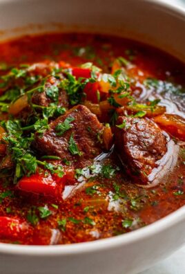 Herzhafte Low Carb Gulaschsuppe ohne Kartoffeln – Perfekt!