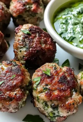 Scharfe Lammfrikadellen mit frischem Dip