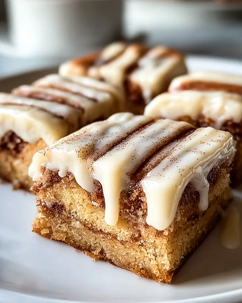 Zimtrollen Bliss Bars: Ein köstliches Dessert-Rezept