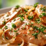 Zwiebel Sahne Hähnchen Rezept – Cremig & einfach lecker!